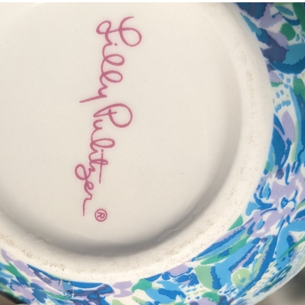 Lilly Pulitzer Blue Floral Set of 2 Coffee Tea Cups Mugs Porcelain New in Box - Picture 4 of 5